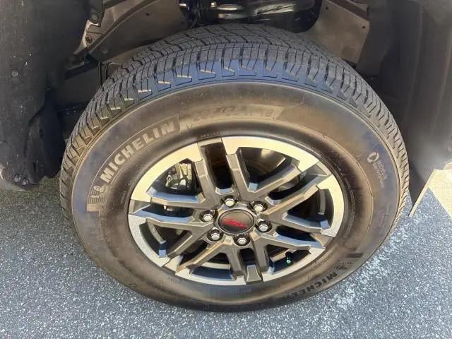 2025 Toyota Tacoma TRD Sport 4WD