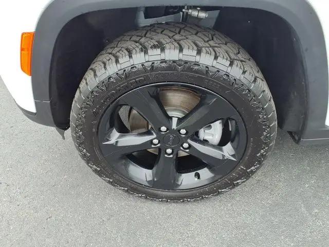2025 Jeep Grand Cherokee L Altitude X 4x4