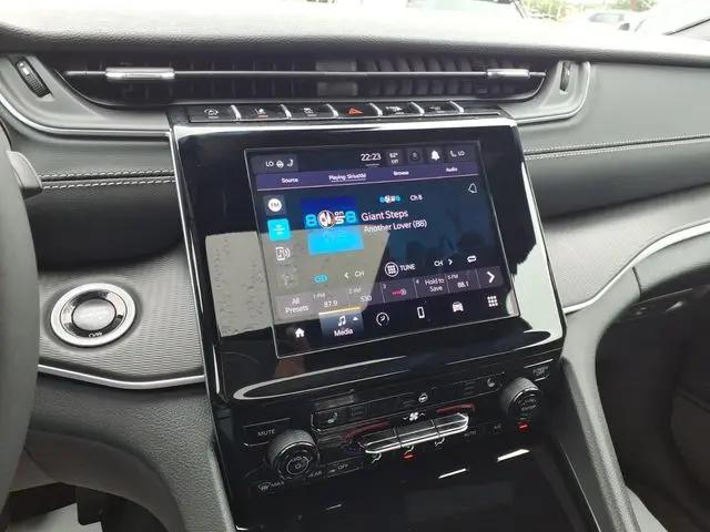2025 Jeep Grand Cherokee L Altitude X 4x4