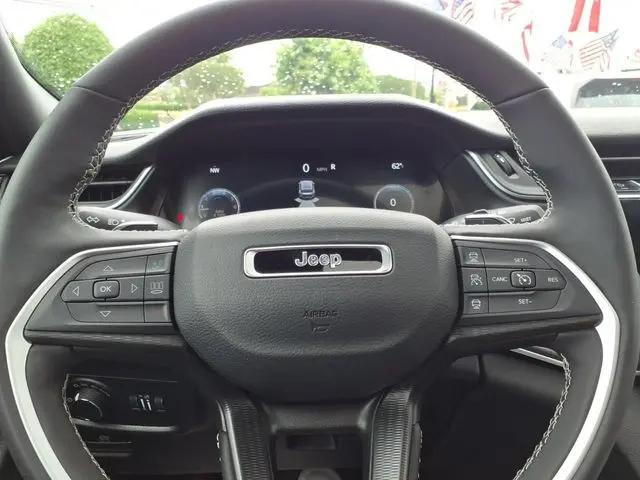2025 Jeep Grand Cherokee L Altitude X 4x4