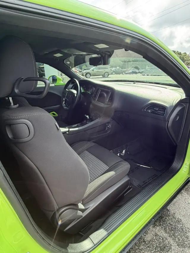 2023 Dodge Challenger SXT