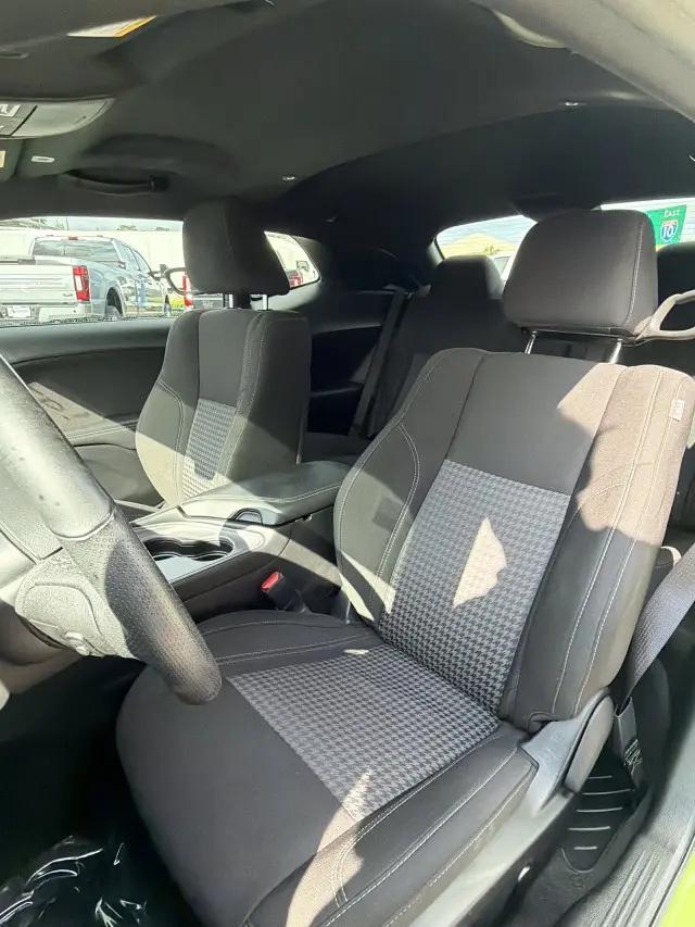 2023 Dodge Challenger SXT
