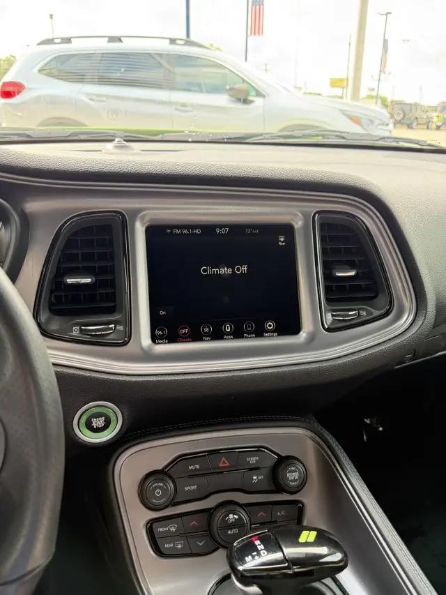 2023 Dodge Challenger SXT