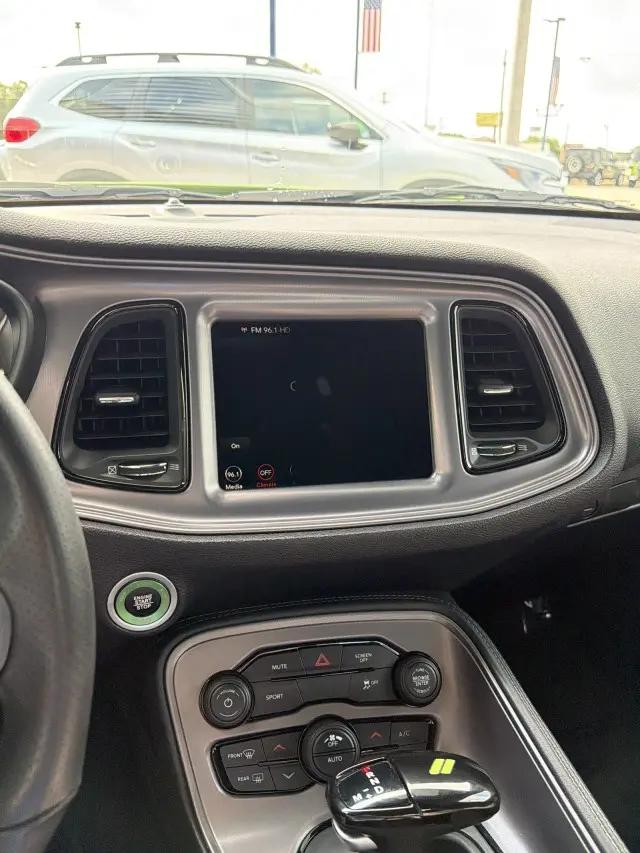 2023 Dodge Challenger SXT