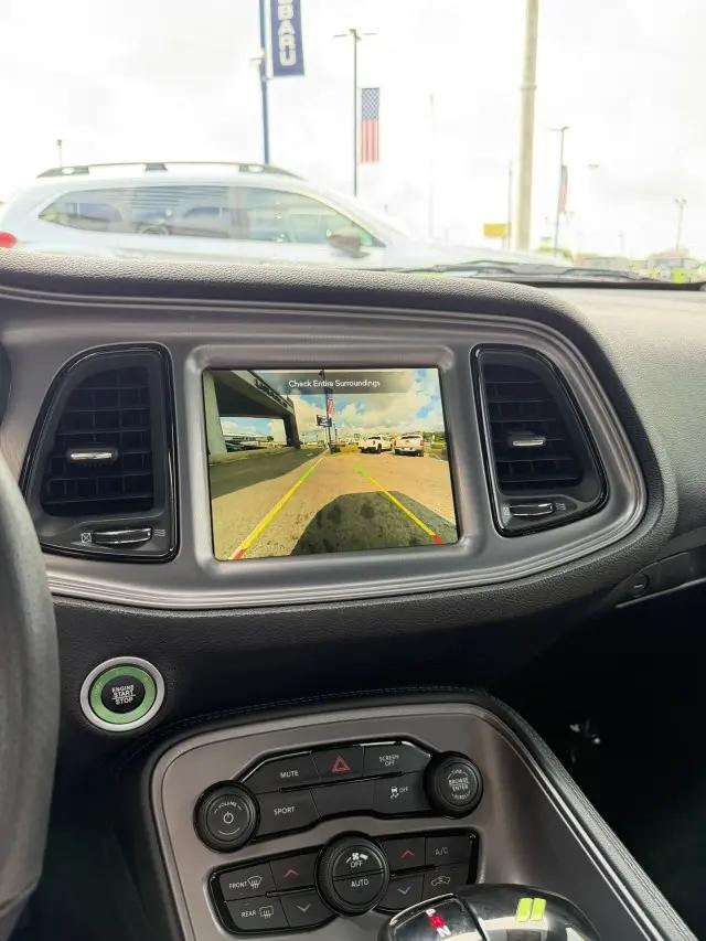 2023 Dodge Challenger SXT