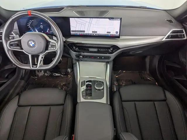 2025 BMW M240 i