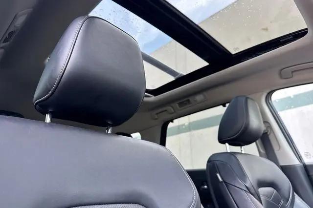 2023 Nissan Pathfinder Platinum FWD