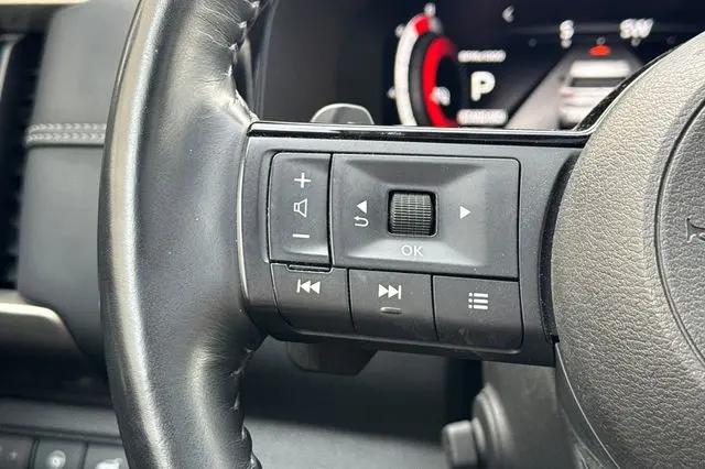 2023 Nissan Pathfinder Platinum FWD