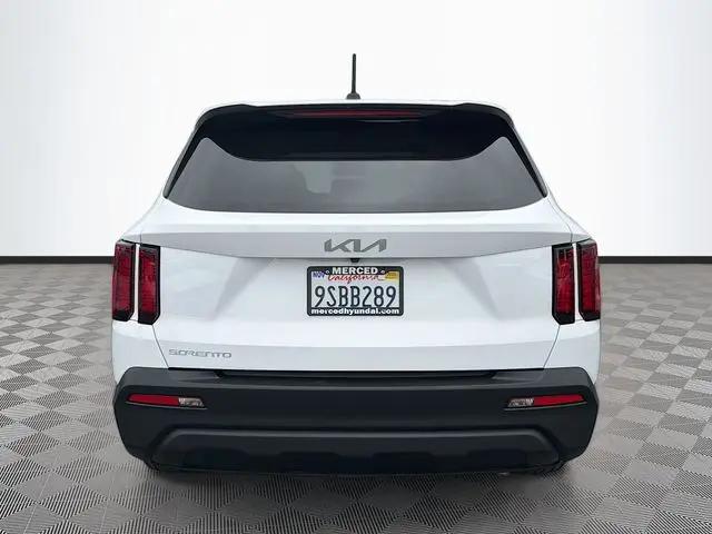 2023 Kia Sorento LX