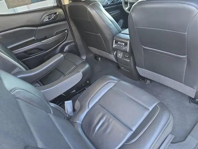 2023 GMC Acadia FWD SLT