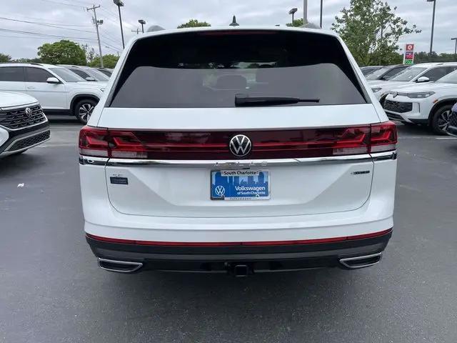 2026 Volkswagen Atlas SE with Technology
