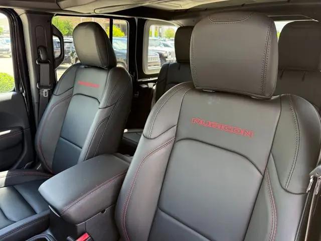 2025 Jeep Wrangler 4-Door Recon 4x4