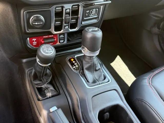 2025 Jeep Wrangler 4-Door Recon 4x4