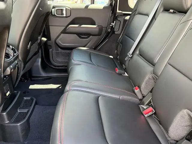 2025 Jeep Wrangler 4-Door Recon 4x4