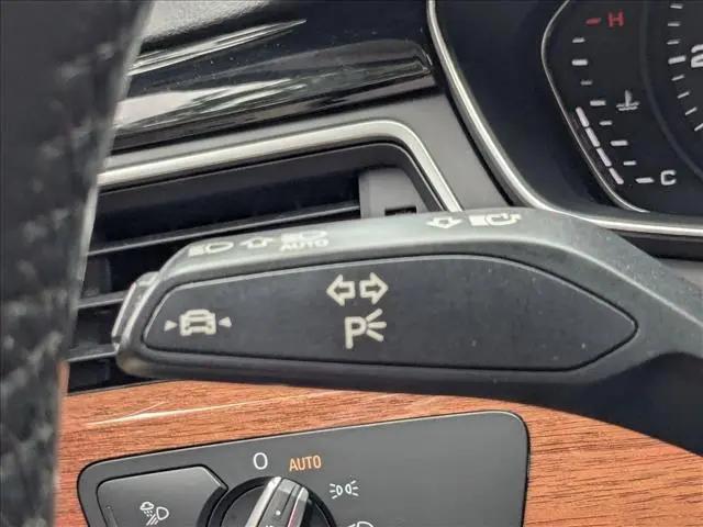 2022 Audi A4 Premium 40 TFSI quattro S tronic