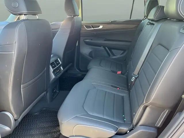 2026 Volkswagen Atlas SEL