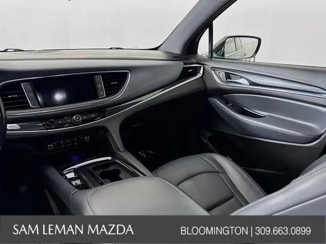 2022 Buick Enclave AWD Essence