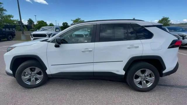 2025 Toyota RAV4 Hybrid LE