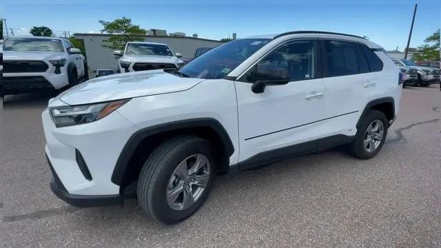 2025 Toyota RAV4 Hybrid LE