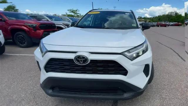 2025 Toyota RAV4 Hybrid LE