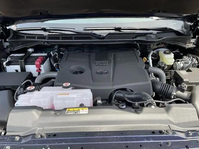 2026 Toyota Tundra Limited CrewMax 5.5' Bed