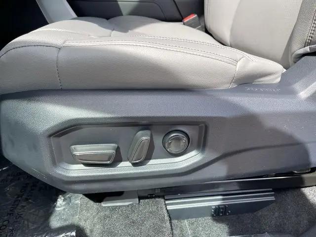 2026 Toyota Tundra Limited CrewMax 5.5' Bed