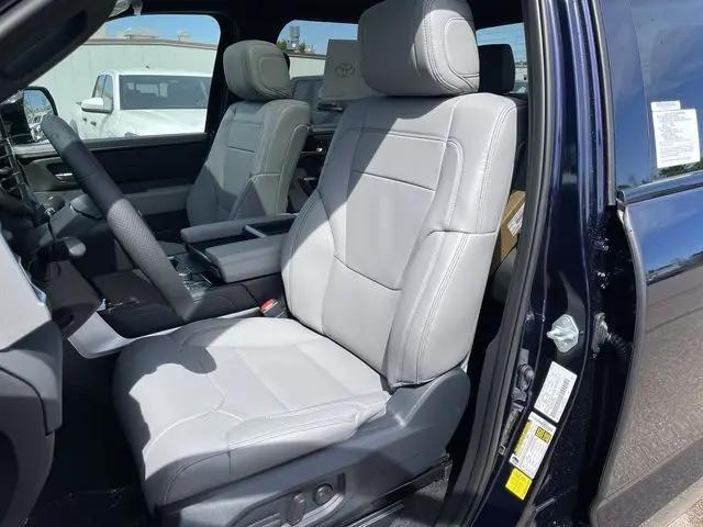 2026 Toyota Tundra Limited CrewMax 5.5' Bed