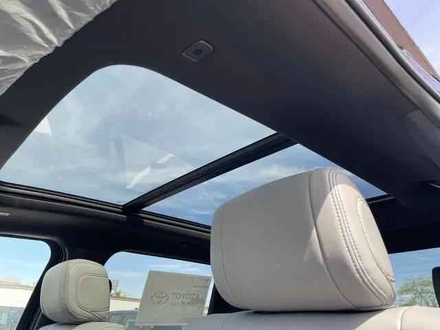 2026 Toyota Tundra Limited CrewMax 5.5' Bed