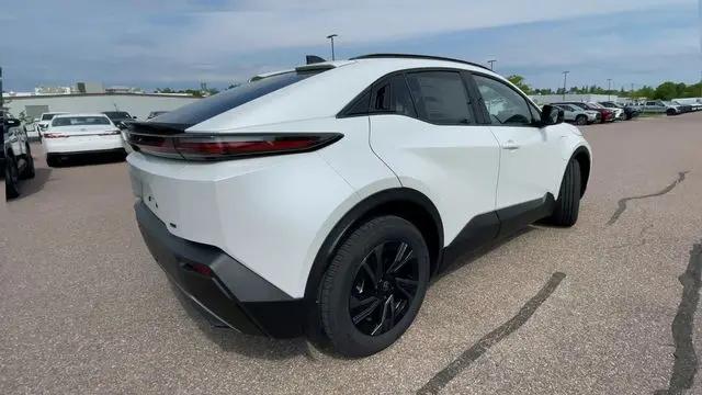2026 Toyota C-HR SE