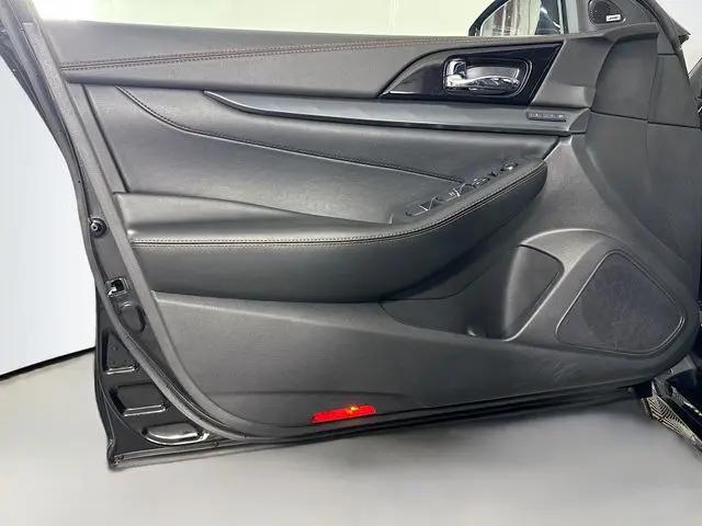 2021 Nissan Maxima SR Xtronic CVT