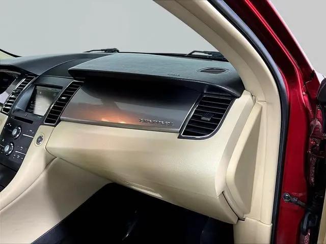 2015 Ford Taurus SEL