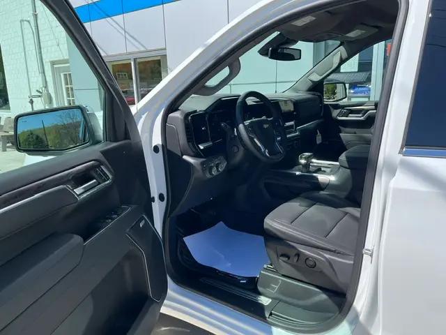 2026 Chevrolet Silverado 1500 4WD Crew Cab Short Bed LTZ