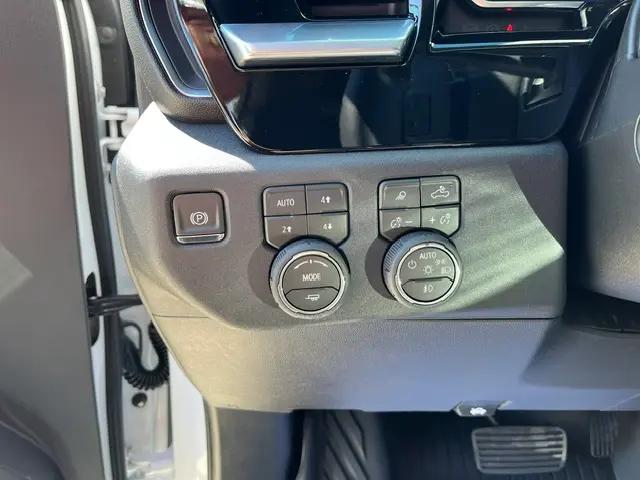 2026 Chevrolet Silverado 1500 4WD Crew Cab Short Bed LTZ