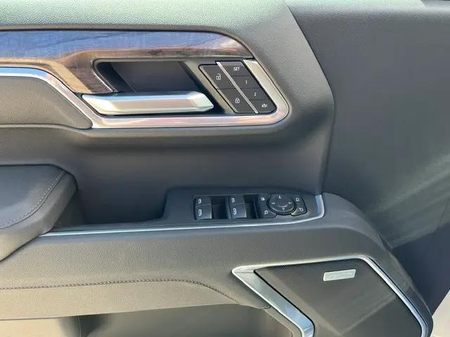 2026 Chevrolet Silverado 1500 4WD Crew Cab Short Bed LTZ