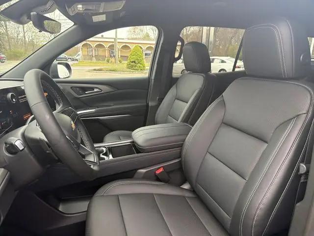 2026 Chevrolet Traverse AWD LT