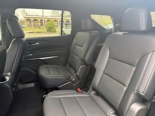 2026 Chevrolet Traverse AWD LT