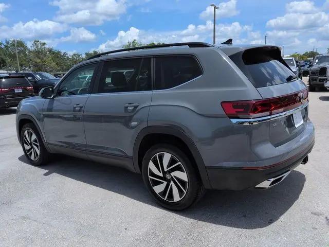 2026 Volkswagen Atlas SE with Technology