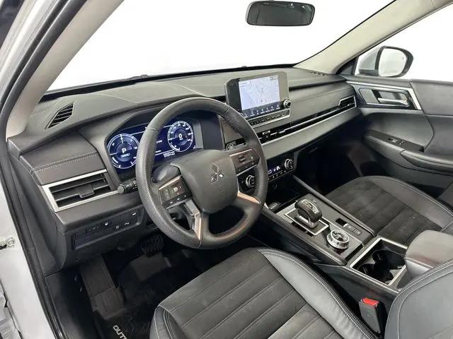 2023 Mitsubishi Outlander PHEV SE S-AWC