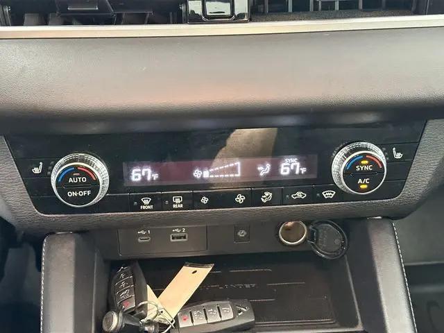 2023 Mitsubishi Outlander PHEV SE S-AWC