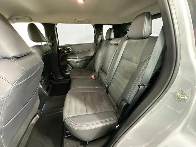 2023 Mitsubishi Outlander PHEV SE S-AWC