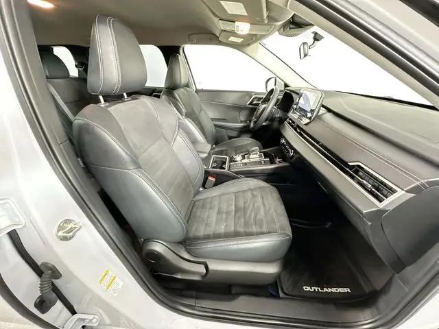 2023 Mitsubishi Outlander PHEV SE S-AWC