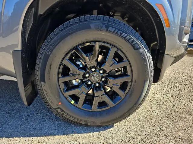 2026 Nissan Frontier Crew Cab SV 4x2