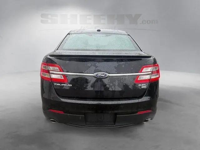 2016 Ford Taurus SEL