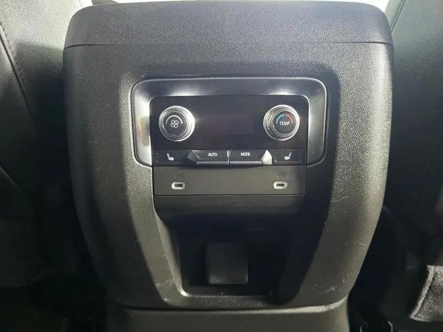 2024 GMC Yukon 4WD AT4