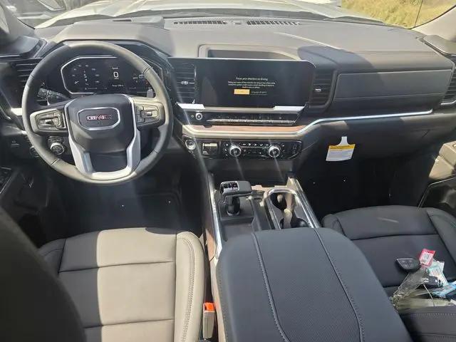 2026 GMC Sierra 1500 Crew Cab, Short Bed, SLT, 4WD