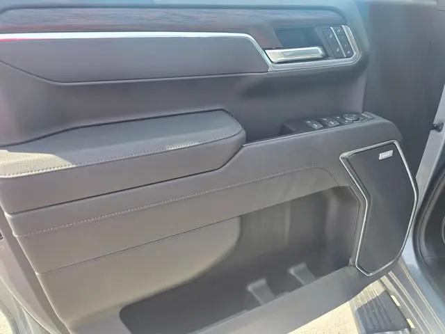 2026 GMC Sierra 1500 Crew Cab, Short Bed, SLT, 4WD