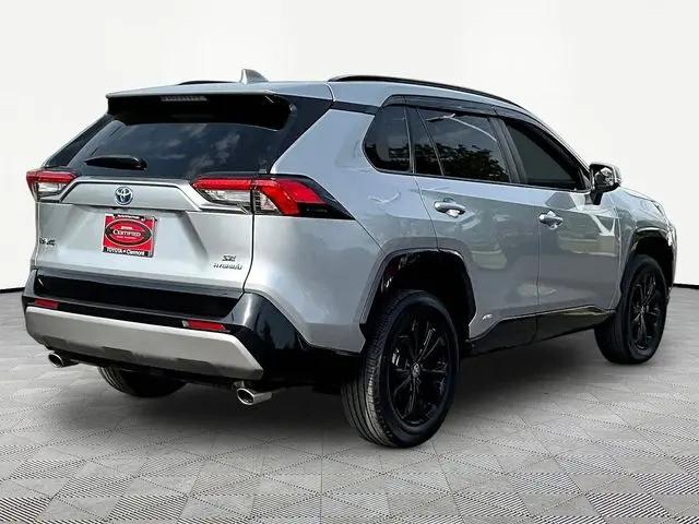 2023 Toyota RAV4 Hybrid SE