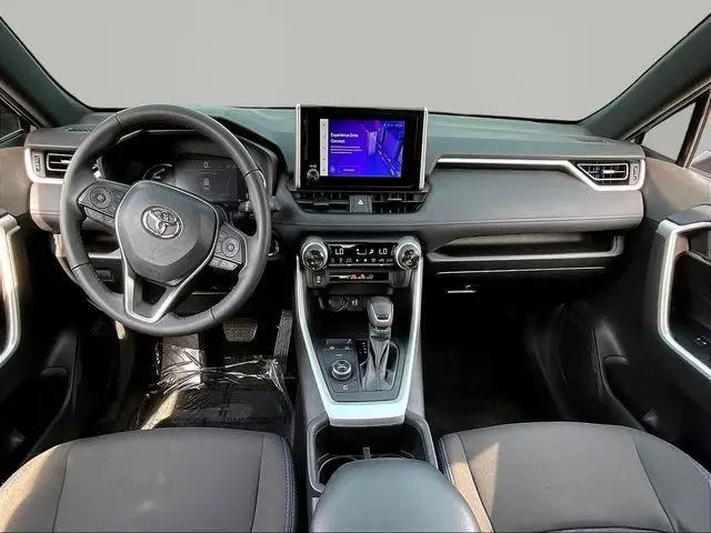 2023 Toyota RAV4 Hybrid SE