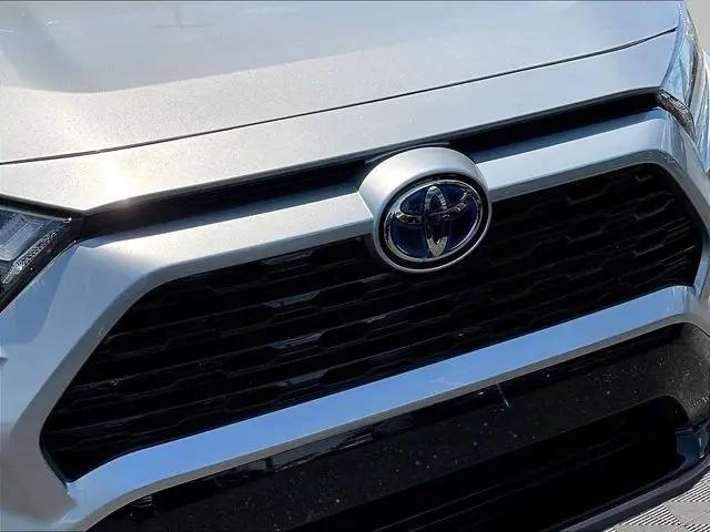 2023 Toyota RAV4 Hybrid SE
