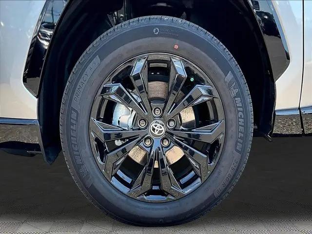 2023 Toyota RAV4 Hybrid SE